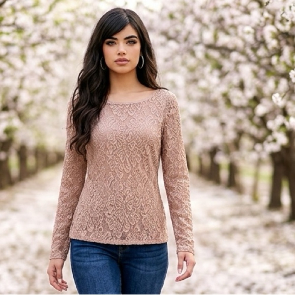 White House Black Market Pink Lace Lined Top
